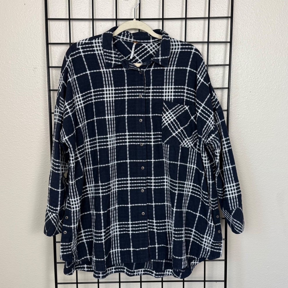 Free People Plaid Button Down Shirt Womens L Navy Blue Oversized Side Button Hem